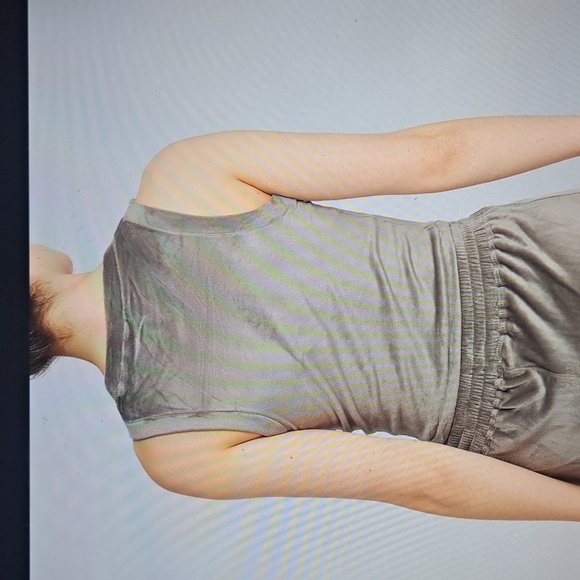 SKIMS VELOUR TANK XL - Picture 8 of 8